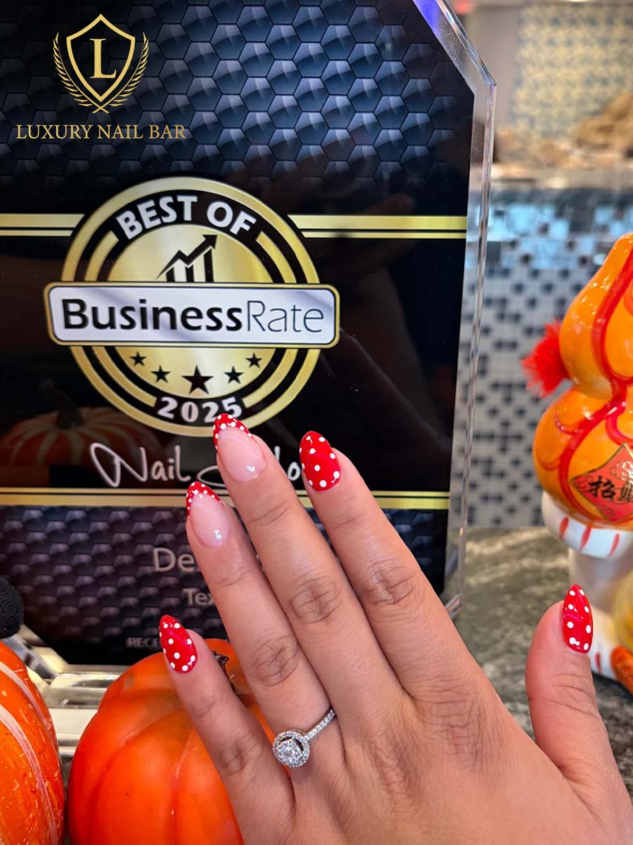 Luxury Nail Bar